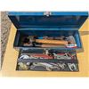 Image 1 : 19x6x6" toolbox with tools