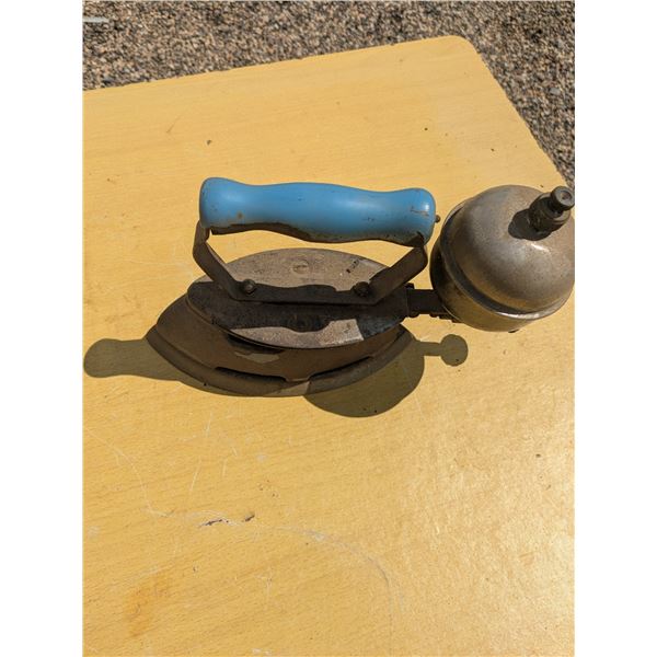 vintage oil/kerosene burning clothes iron