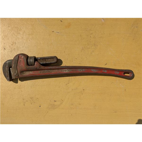 24" Rigid pipe wrench