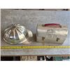 Image 1 : Aluminum hardhat and lunch box