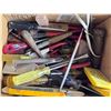 Image 4 : Box of misc screw drivers, staple gun
