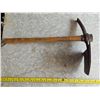 Image 2 : entrenching tool