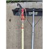 Image 3 : tree branch trimmer and snow remover