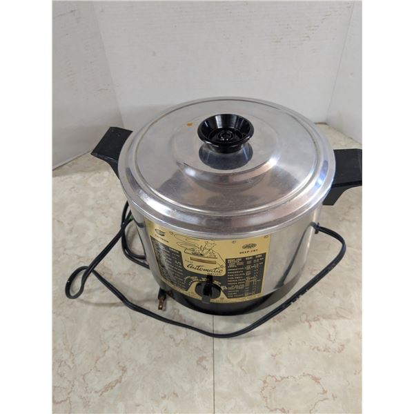 vintage electric autocooker, with original box