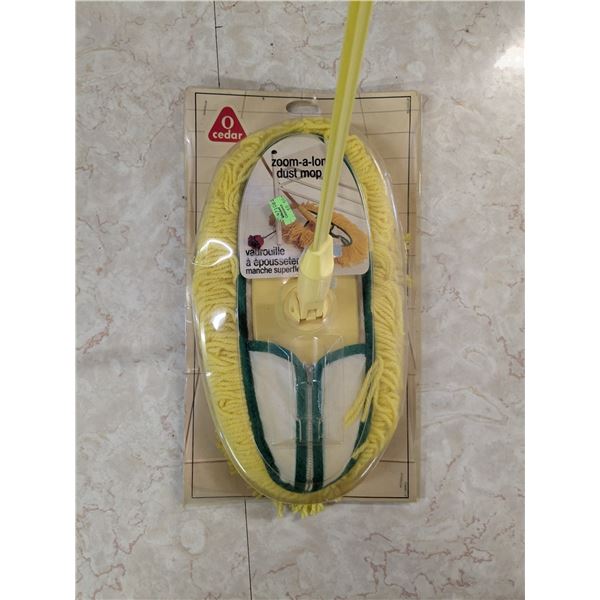 vintage zoom-a-lon dust mop, new in original packaging