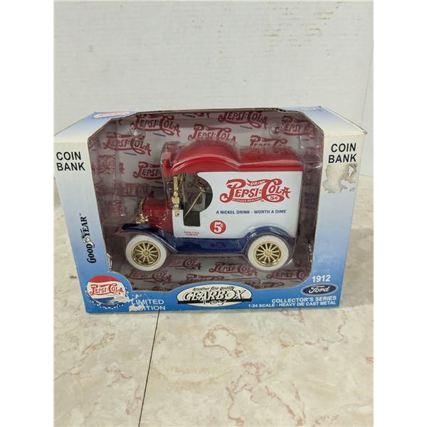 diecast, 1912 ford delivery van coin bank