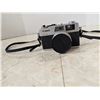 Image 2 : vintage Canon camera
