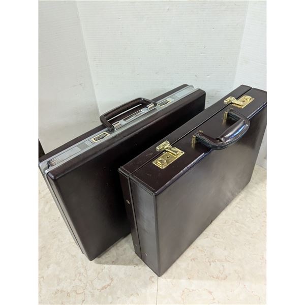 2 briefcases vintage, unused