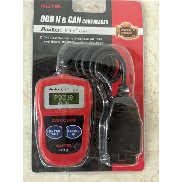 NEW in package CAN OBDII reader