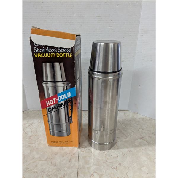 vintage hot-cold champ vacuum bottle, no handle, with original box