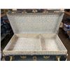 Image 2 : Vintage steamer trunk, 36x20.5x12"