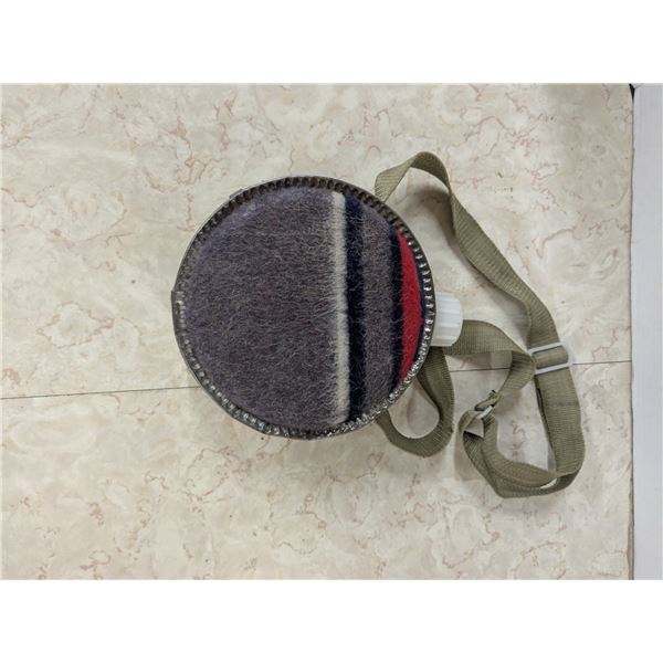 vintage round canteen