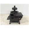 Image 1 : mini replica cast iron cook stove "Queen"