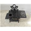 Image 2 : mini replica cast iron cook stove "Crescent"