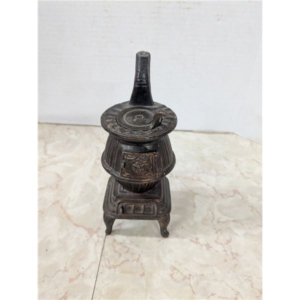 Mini replica barrel stove