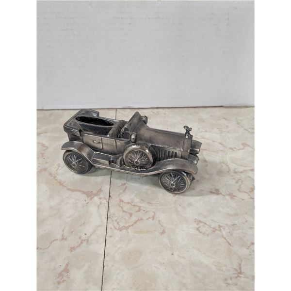 Metal coinbank car