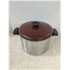 Image 1 : vintage 10" stock pot with lid