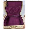 Image 2 : 2 Vintage suitcases