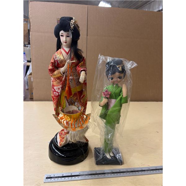 (2) Japanese Style Figurines