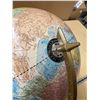 Image 3 : Vintage Cram’s Globe