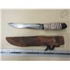 Image 2 : (2) Knives w/ Leather Sheathes