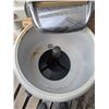 Image 2 : vintage ge wringer washer