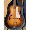 Image 4 : vintage acoustic guitar