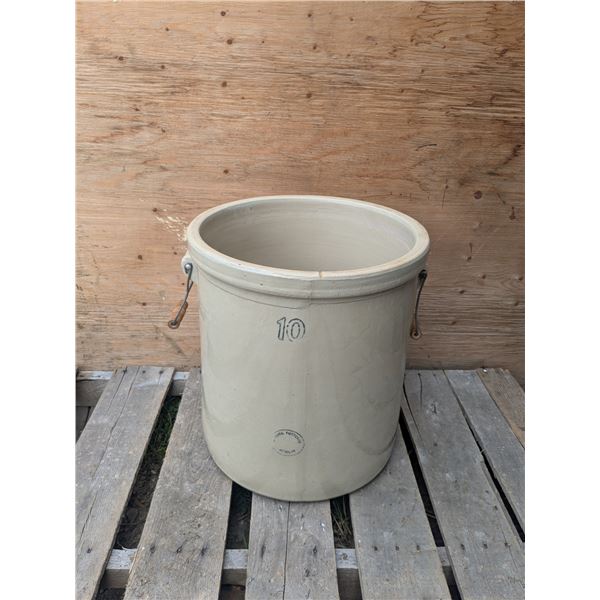 10 gallon crock