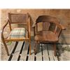 Image 1 : 2 wooden chairs
