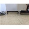 Image 2 : Baking pans