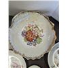 Image 4 : glass/china home décor