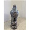 Image 3 : Hawk statue
