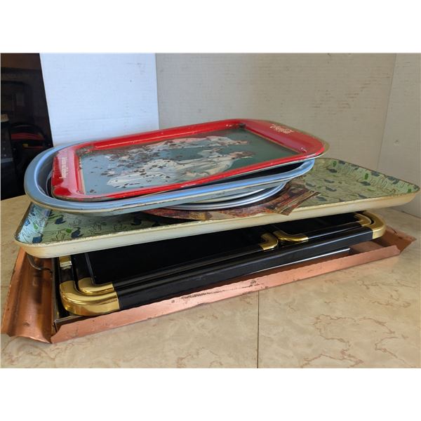 Mixed lot of serving trays