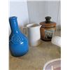 Image 5 : Box of kitchen and home décor