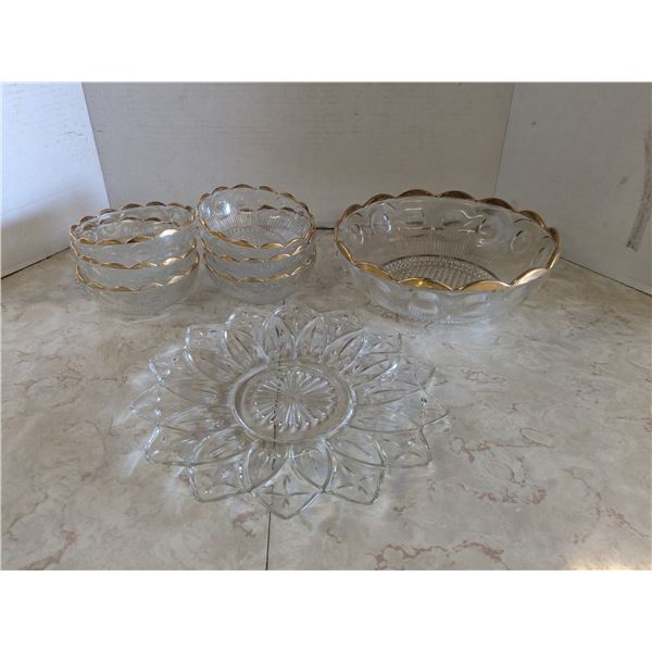 glass serving dishes