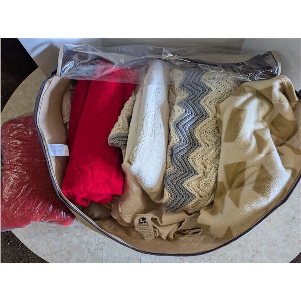 Mixed Linens and blankets