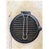 Image 3 : folding handle cast iron pan