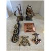 Image 1 : Brass and copper décor, wall hangers, book ends, etc.