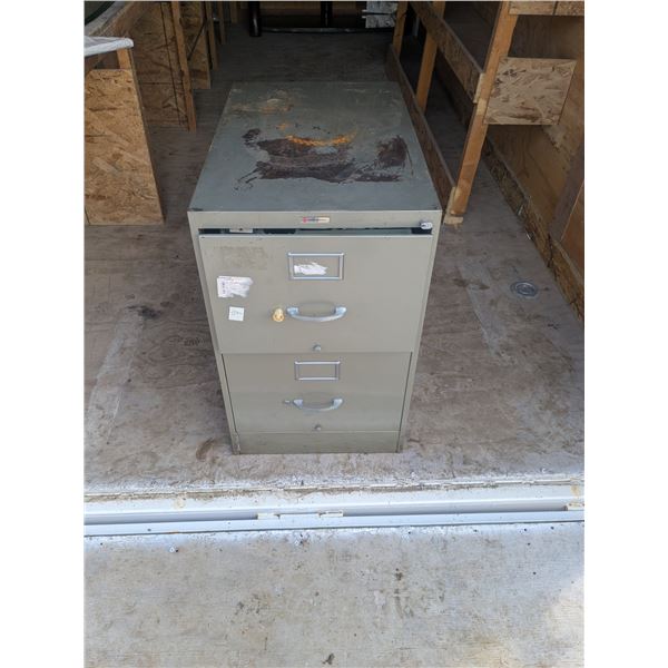 two drawer filing cabinet, with key, 28x18x29