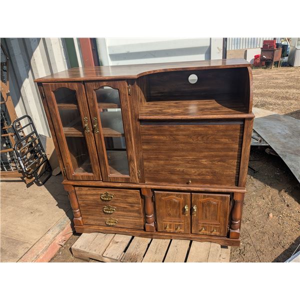 Entertainment stand, 54x22x52"