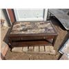 Image 2 : Coffee table, with lifting top, 48x28x20" up to 28"