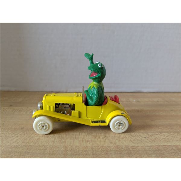 Vintage kermit toy car