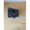 Image 3 : Miniature "Queen" cast iron stove