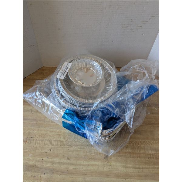 foil baking dishes and pie plates