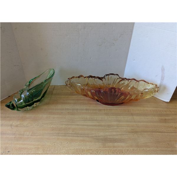 2 decorative glass art/décor