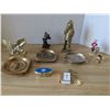 Image 1 : Brass/copper/metal collectibles and décor