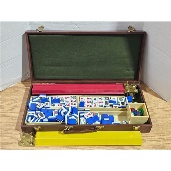 Vintage Mahjong Game Set in Case