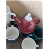 Image 2 : box of mixed soup and coffee mugs