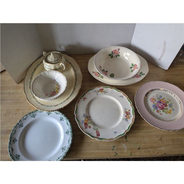 Mixed chinaware