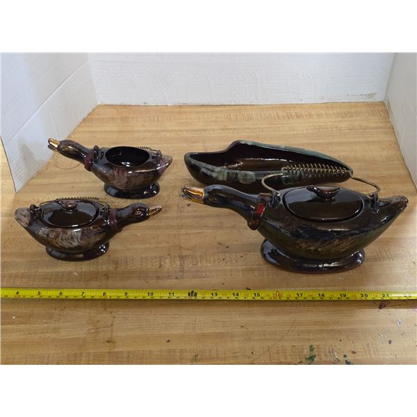 Pottery items- possibly BMP